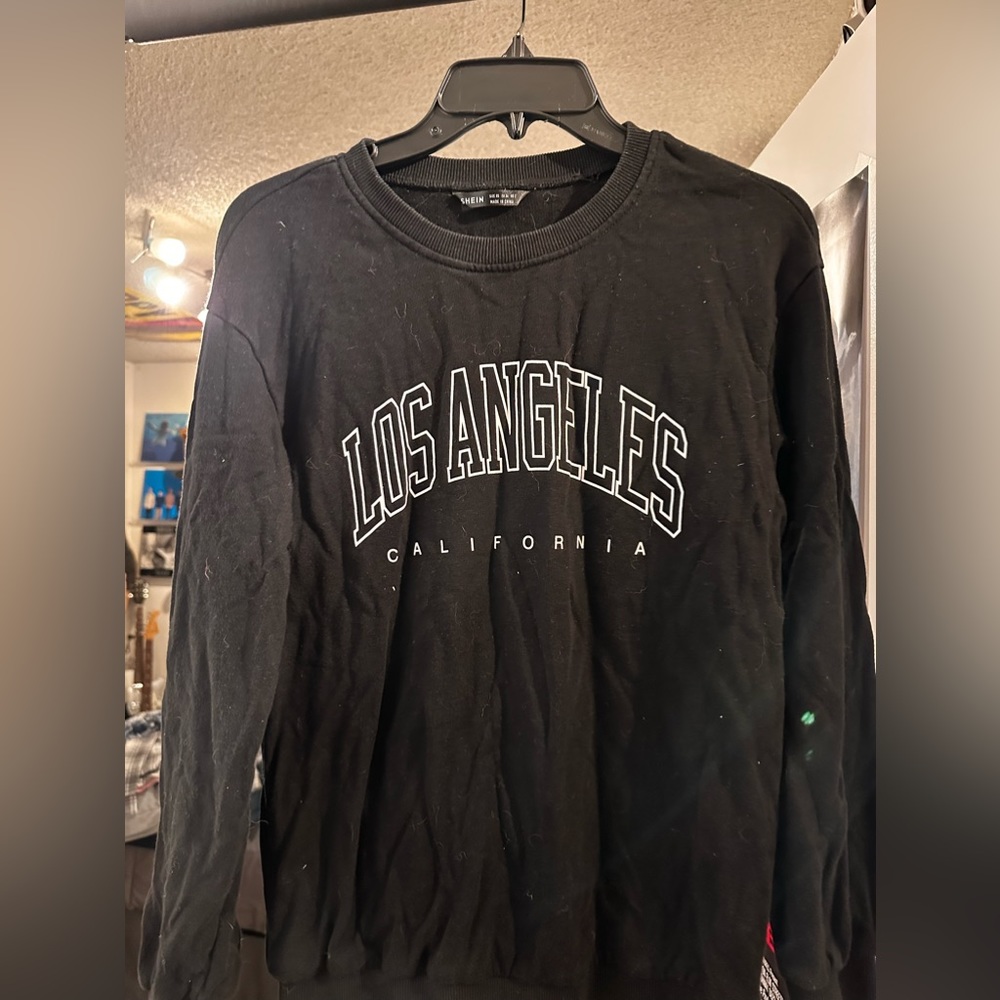 SHEIN Los Angeles Light Weight Sweater